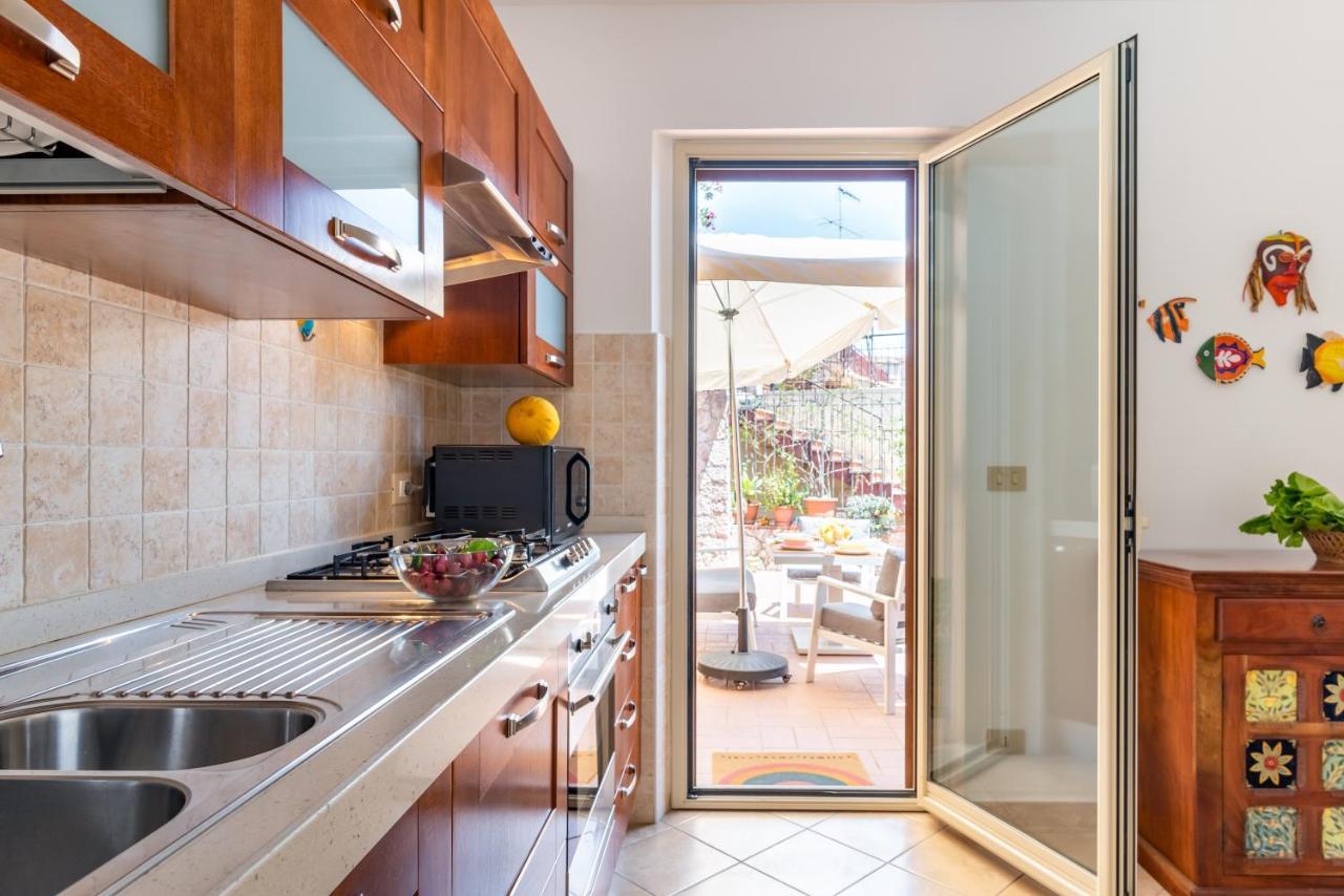 Taormina Panoramic Apartment With Parking Exterior photo